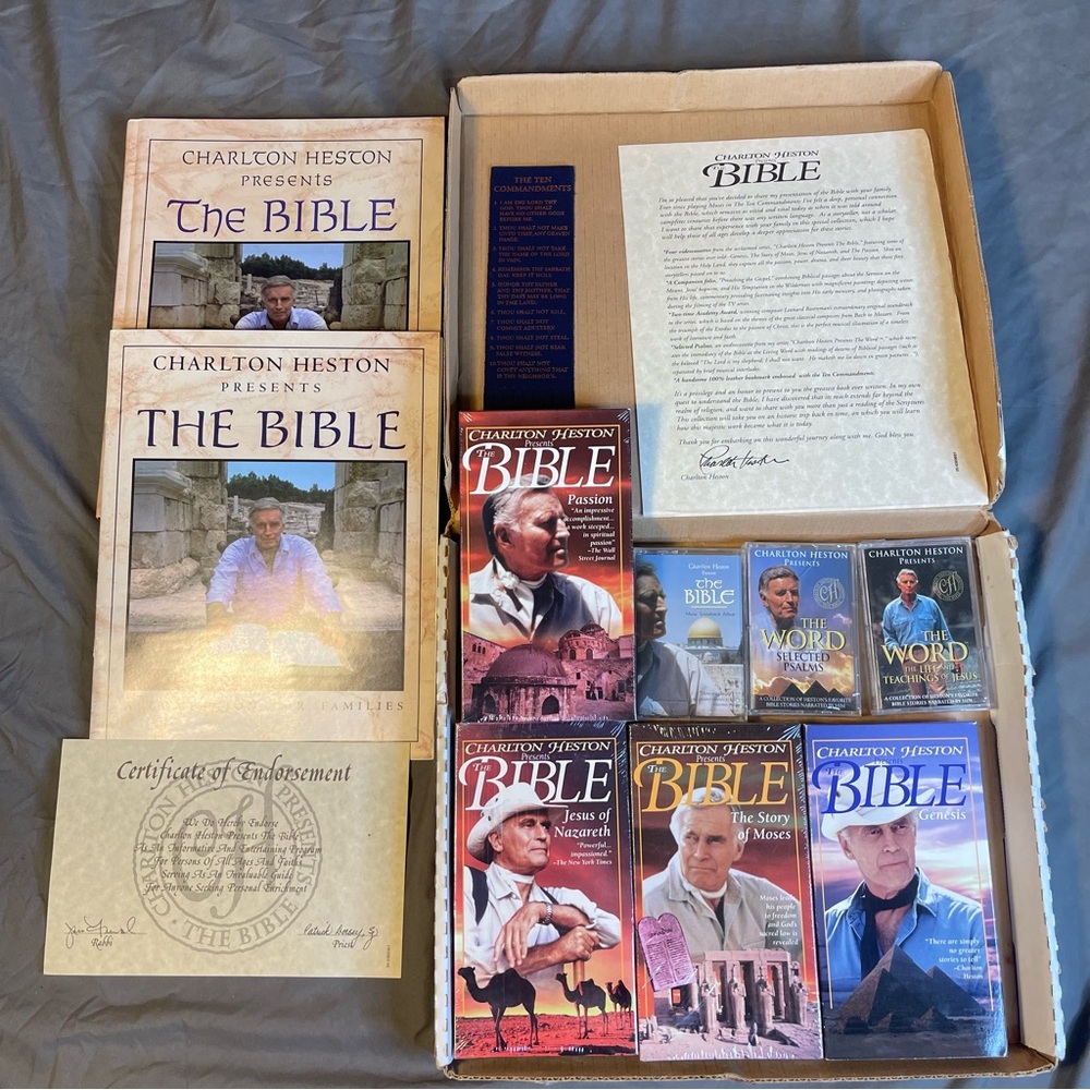 VTG 1997 Charlton Heston Presents The Bible VHS Audio Cassette Hardback + Extras
